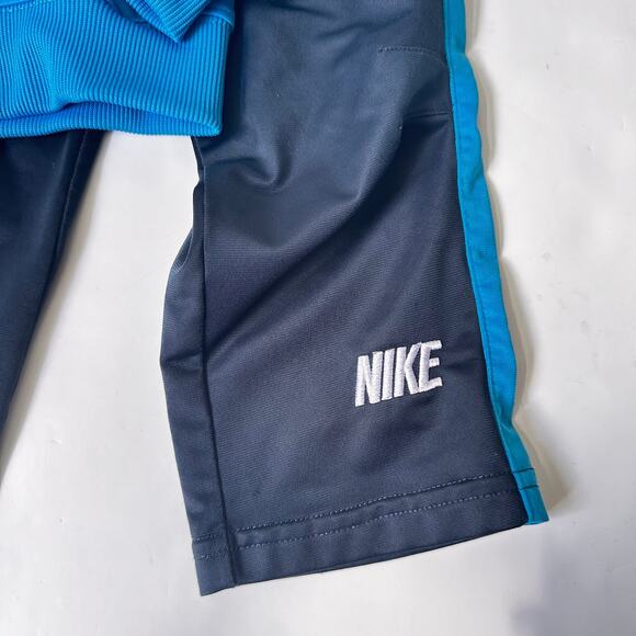 Nike athletic tracksuit set - Picture 2 of 5